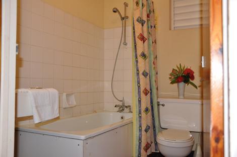 Carib Blue Apartments Oistins Ruang foto